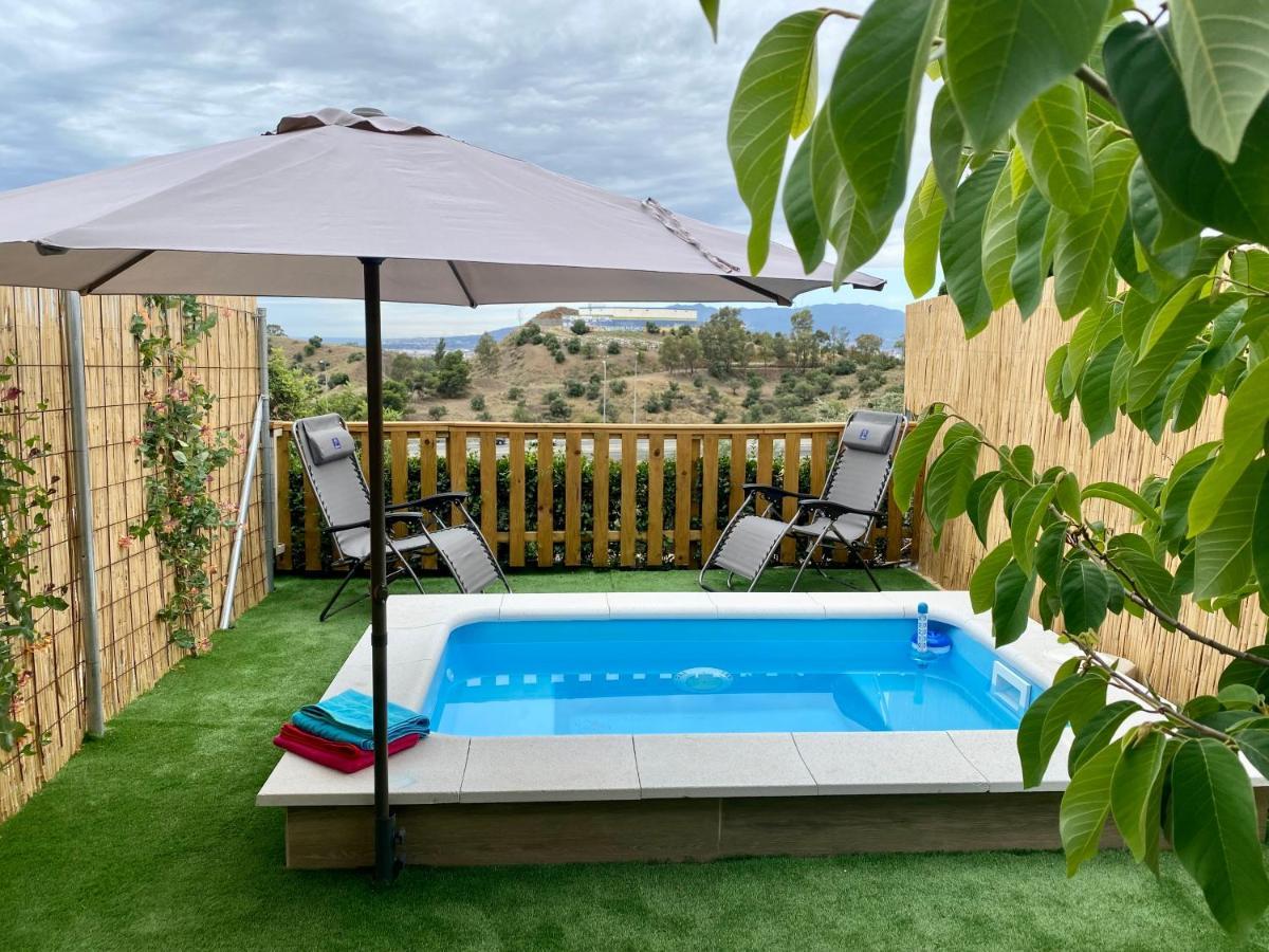 מאלגה Suite Breeze - Private Heated Pool מראה חיצוני תמונה