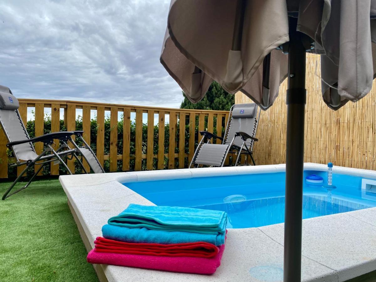 מאלגה Suite Breeze - Private Heated Pool מראה חיצוני תמונה